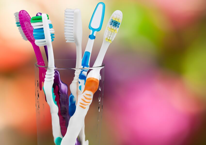 HOW TO KEEP YOUR TEETH & MOUTH HEALTHY DURING ORTHODONTIC TREATMENT